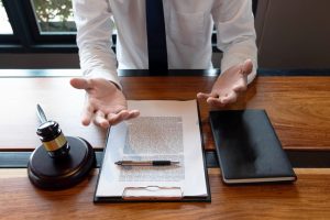 lawyer contract after a car accident case
